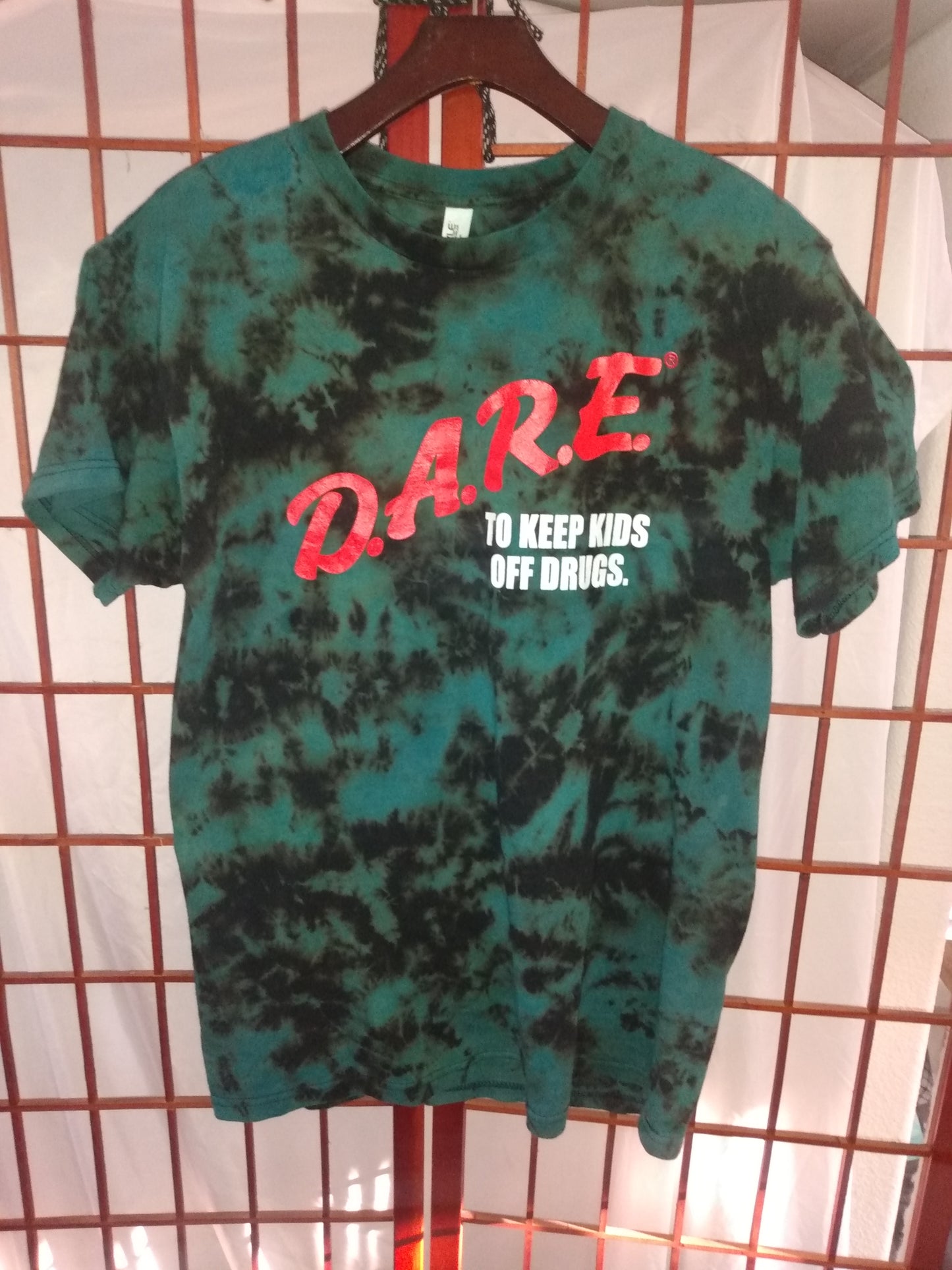 T-SHIRT D.A.R.E Tie Dye Green